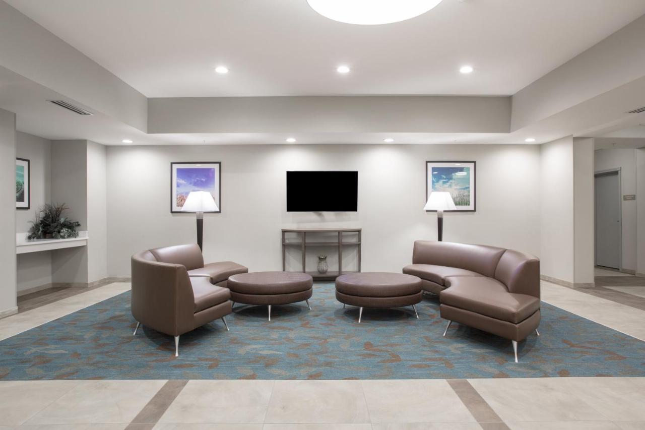 Candlewood Suites Pueblo By Ihg Buitenkant foto